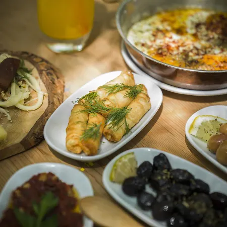 Koop' / Eski Szálloda