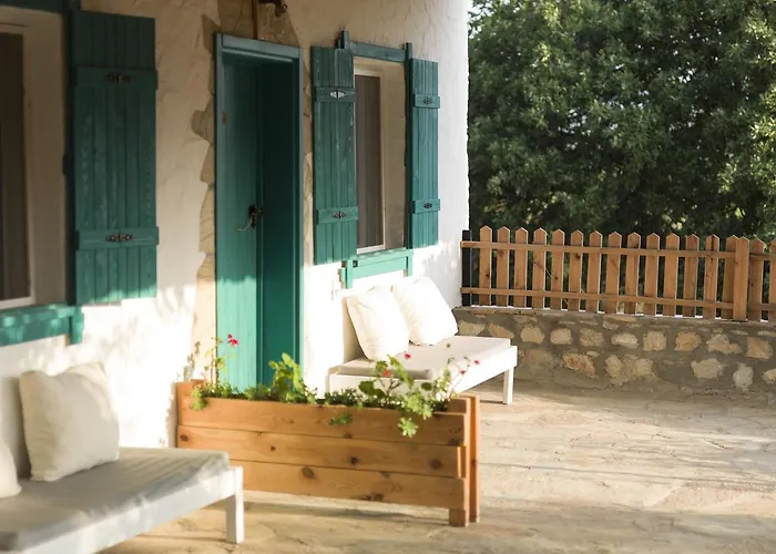 Koop' / Eski Ξενοδοχείο 4*