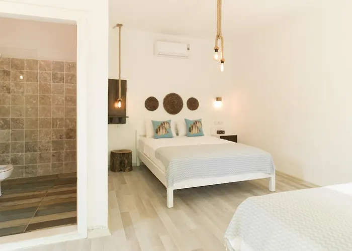 Koop' / Eski Ξενοδοχείο 4*