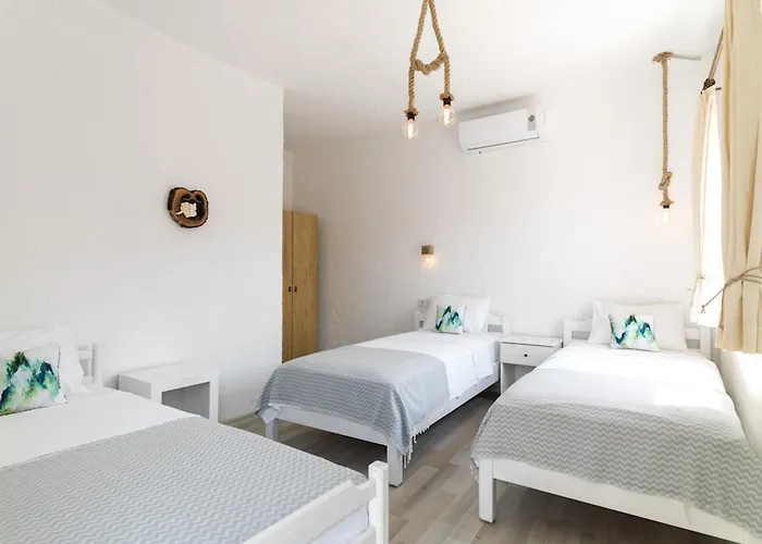 Koop' / Eski Ξενοδοχείο